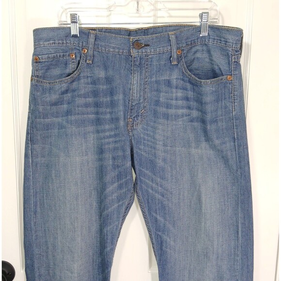 Levi's 514 Men's Straight Fit Jeans - W36 L34 - Classic Blue Denim. Medium Wash - Picture 3 of 7